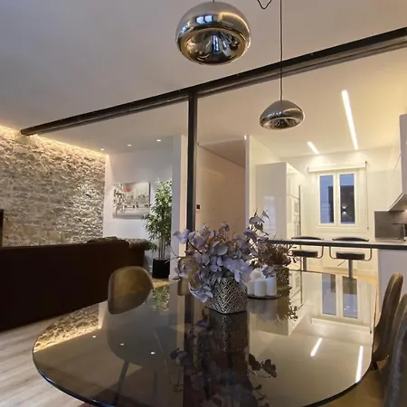 Apartamento Espacioso En El Corazon De * Gijón
