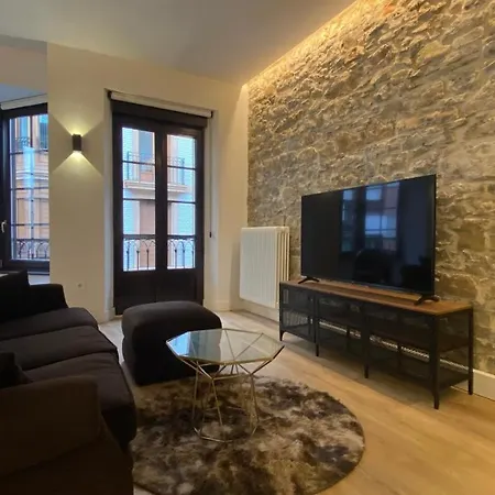 Apartamento Espacioso En El Corazon De Gijón